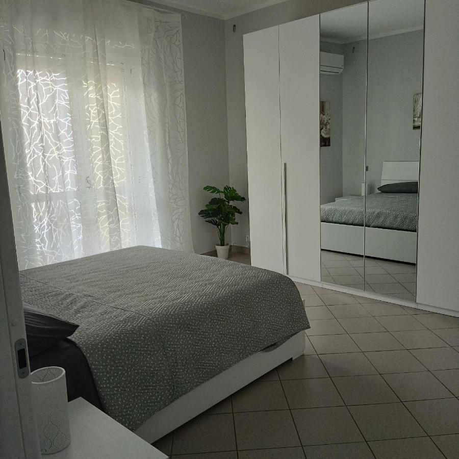 Appartamento Conte Verde Vercelli Exterior foto